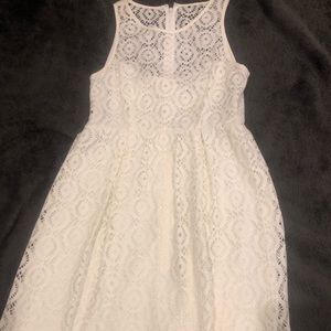 Nanette Lepine sz 4 white dress